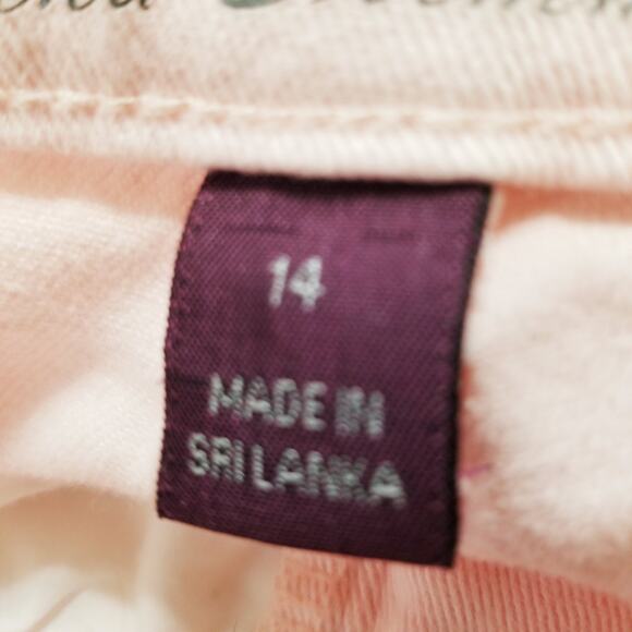 Women's Gloria Vanderbilt Amanda All Around Slimming Pink Denim Capris Size 14 - Picture 7 of 8